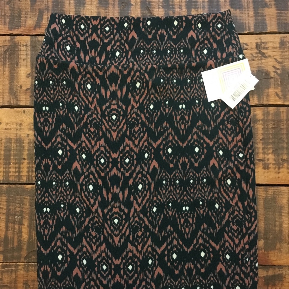 LulaRoe Cassie